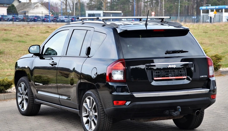 Jeep Compass cena 49700 przebieg: 222000, rok produkcji 2013 z Cybinka małe 277